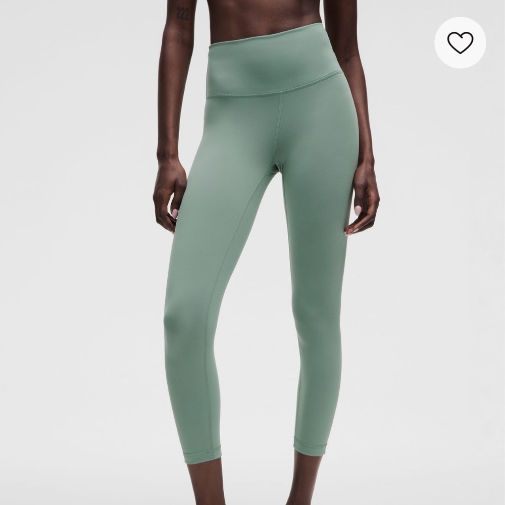 Wunder Train High-Rise Crop 23